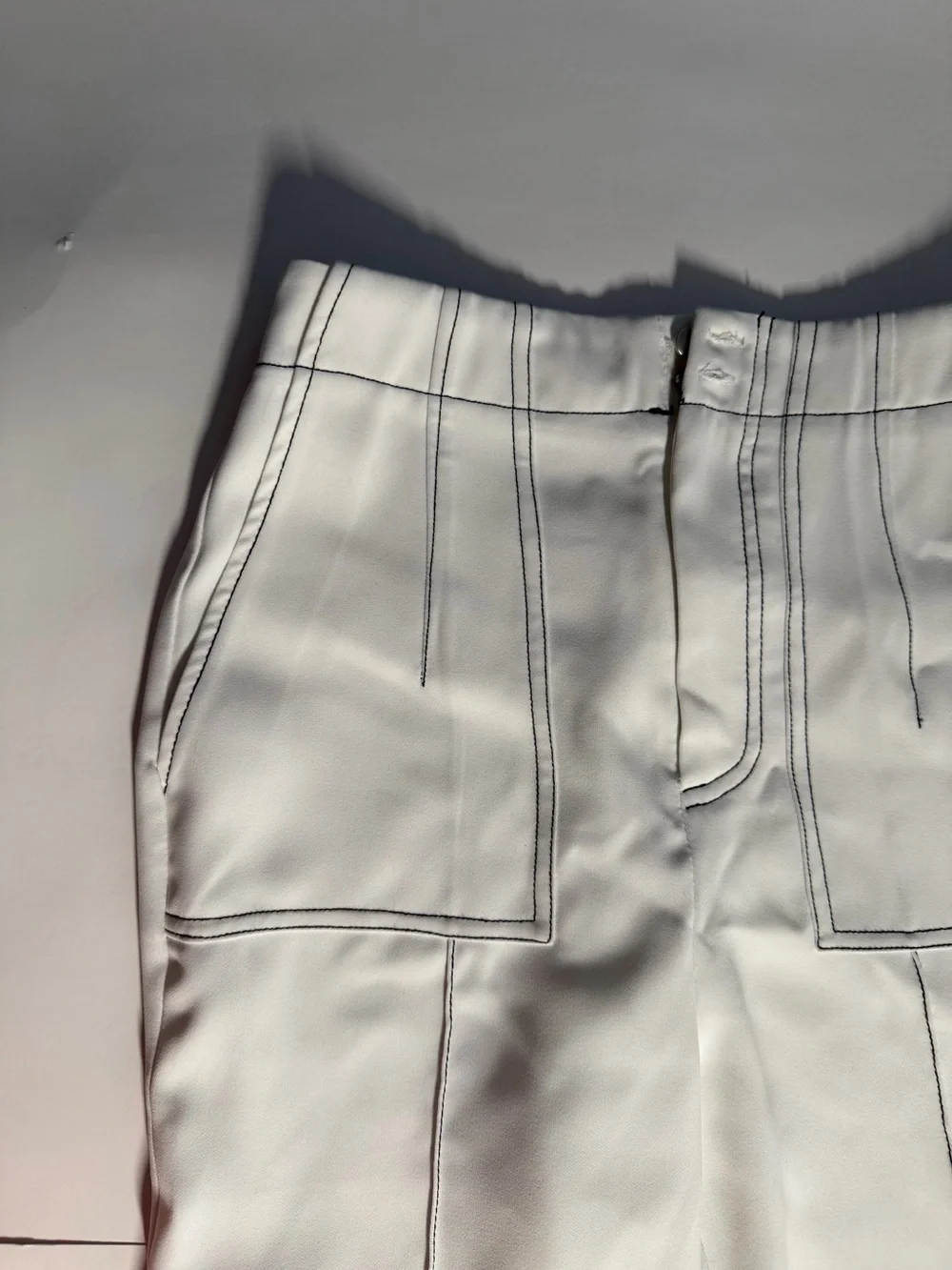 Women’s White High-Waisted Wide Leg Pants with Contrast Stitching